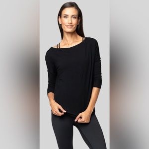 NWT Vie Active Timmi Long Sleeve